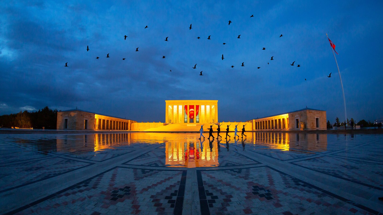 Anitkabir,-,Mausoleum,Of,Ataturk,,Ankara,Turkey,Flag